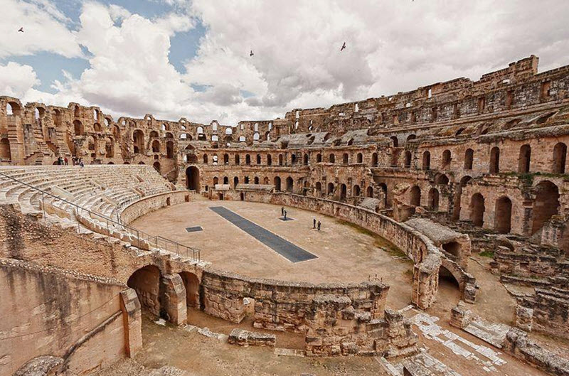 Romerska amfiteaterar 